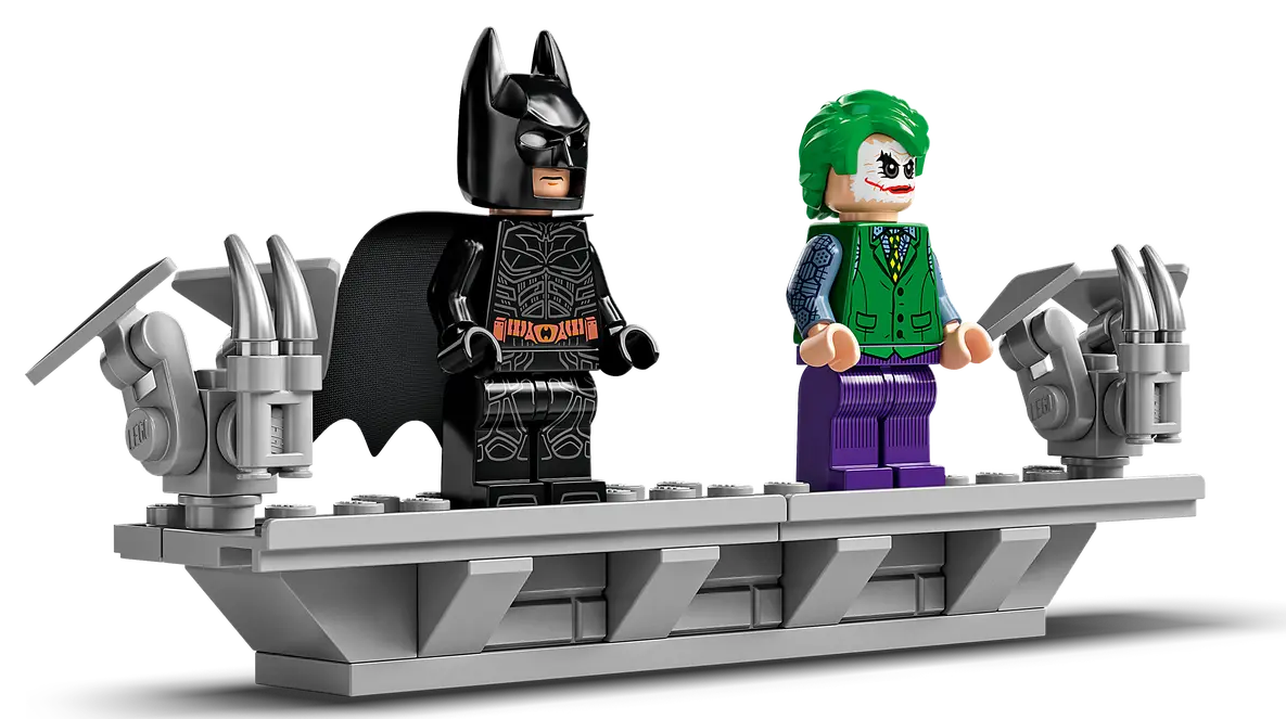 76240 Batman™  Batmobile™ Tumbler