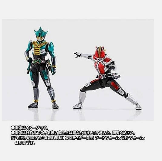 BANDAI S.H.Figuarts Kamen Rider Zeronos Altair Form
