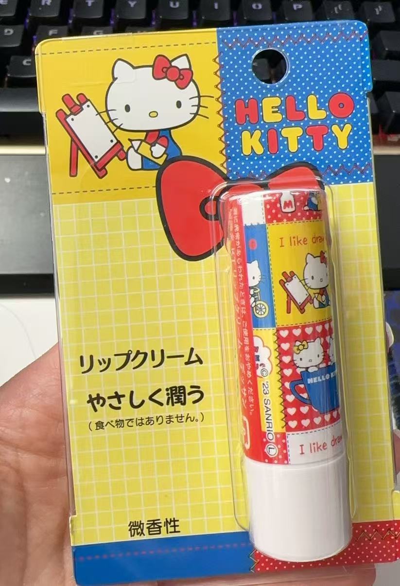 Hello Kitty exhibition lipstick light fragrance
