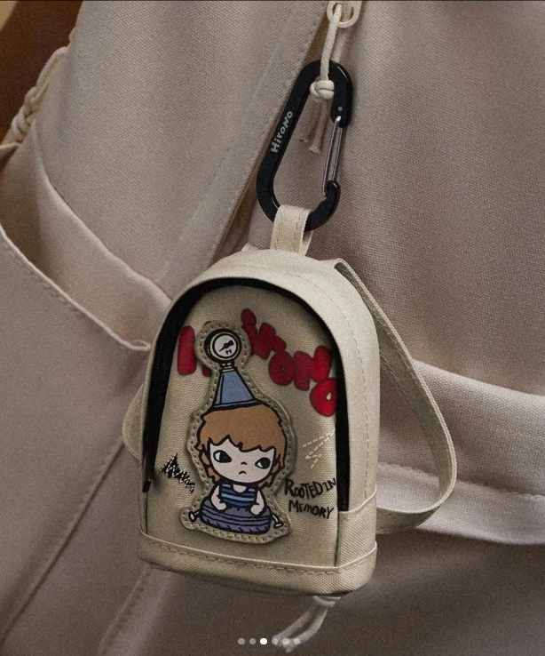 POP MART Hirono Echo Series - Mini Bag 小野回声系列盲盒小包挂件
