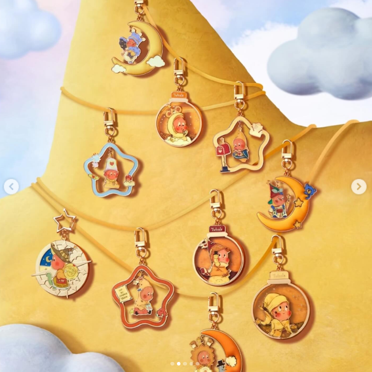 POP MART TWINKLE TWINKLE 时尚钥匙扣盲盒挂件