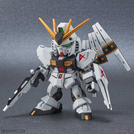 SD GUNDAM EX-STANDARD RX-93 NU GUNDAM