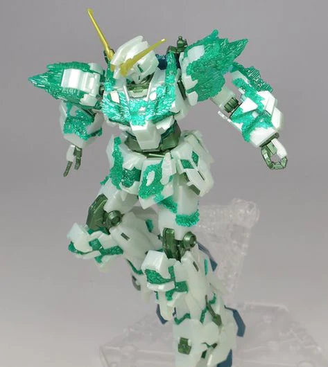 GUNDAM BASE LIMITED HIGH GRADE (HG) HGUC 1/144 RX-0 UNICORN GUNDAM (LUMINOUS CRYSTAL VERSION)