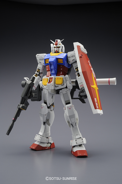 MASTER GRADE (MG) 1/100 RX-78-2 GUNDAM VER 3.0