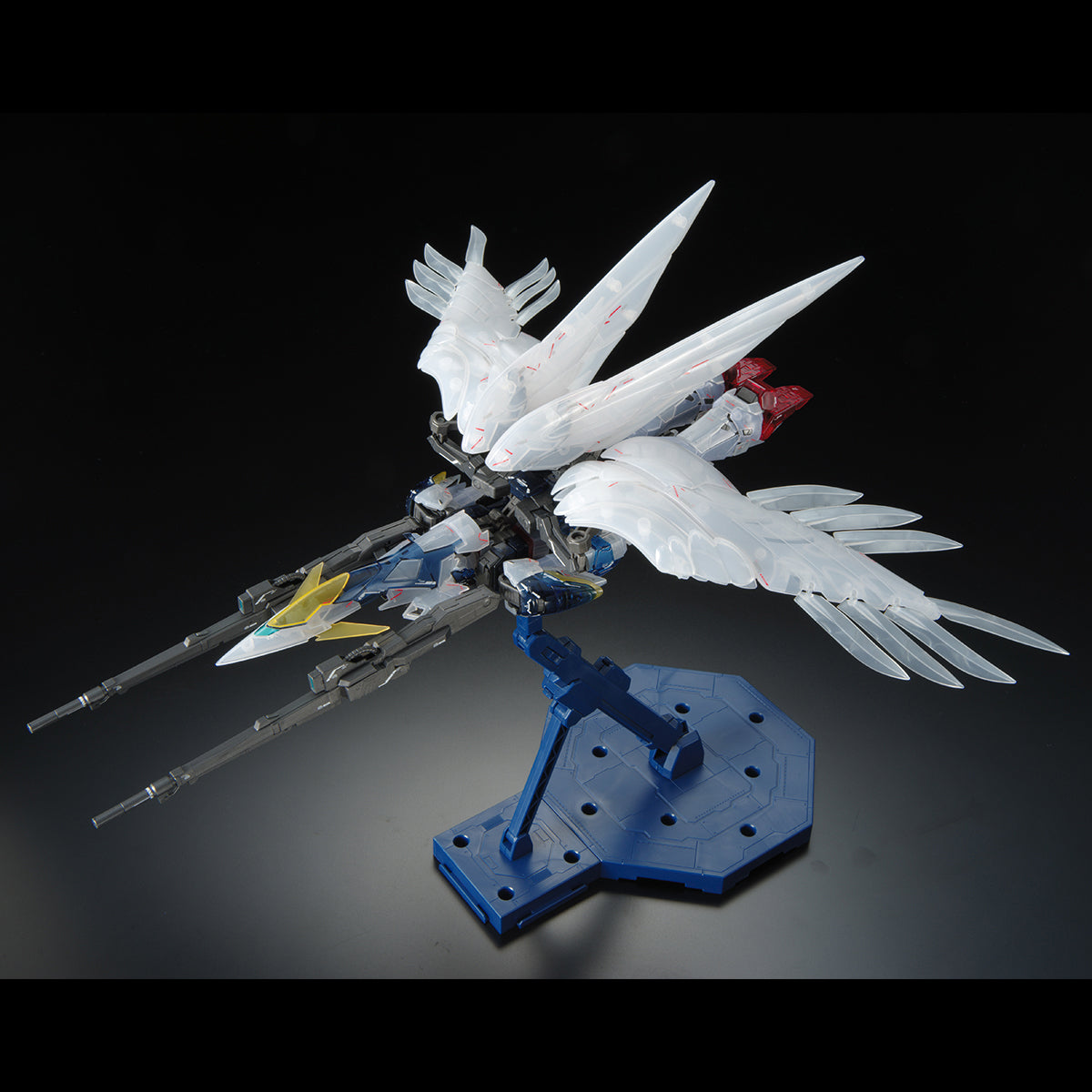 MG 1/100 THE GUNDAM BASE LIMITED WING GUNDAM ZERO EW Ver.Ka [CLEAR COLOR]