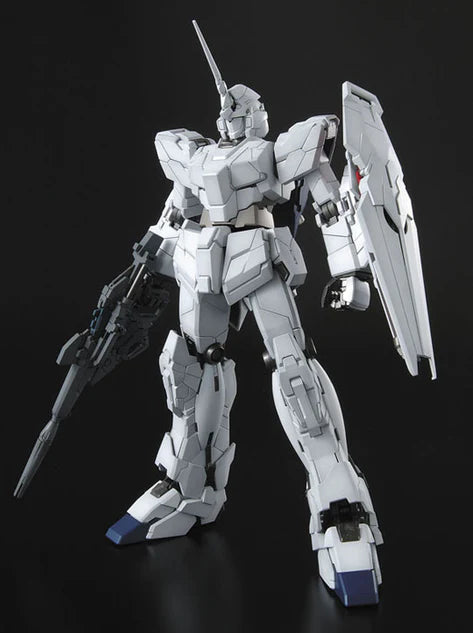 MASTER GRADE (MG) 1/100 RX-0 UNICORN GUNDAM