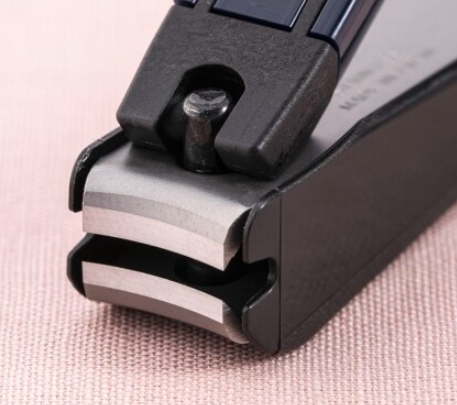 日本KAI HELLO KITTY卡通指甲刀-Midium.