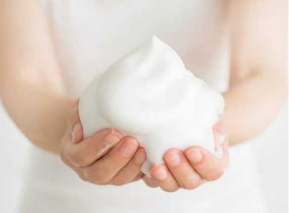 Japan ROHTO HADALABO extremely moisturizing acne muscle foam cleanser